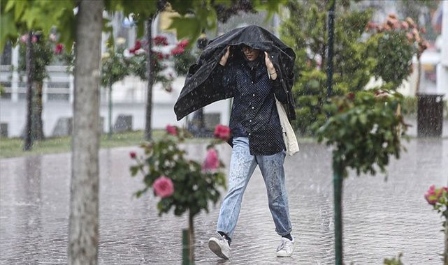 Meteorolojiden Doğu'da 3 il için gök gürültülü sağanak uyarısı