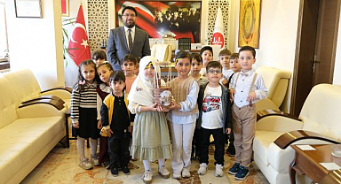 Minik ellerden Afrika’ya umut   