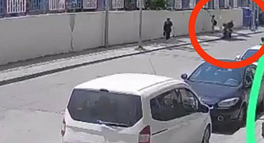 Motosikletin çarptığı çocuk yaşam mücadelesi veriyor