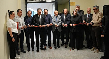 Öğrenciler için modern ve donanımlı kütüphane