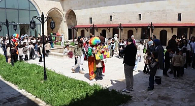Öğrencilerden çocuk şenliği 