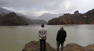 Oltu’da Ayvalı Barajı tamamen doldu: Enerji üretimi sürüyor
