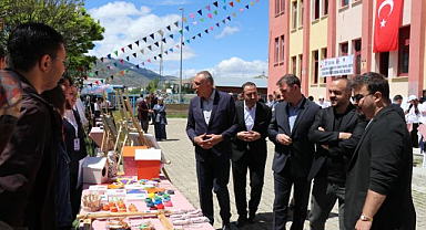 Oltu’da öğrencilerin yıl sonu sergisi ilgi gördü