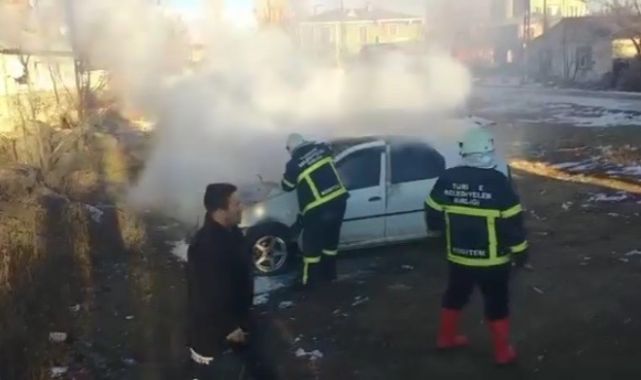 Park halindeki tüplü araçta yangın paniği