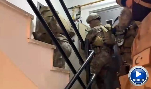 Rüşvet ve kaçakçılık operasyonunda yakayı ele verdiler