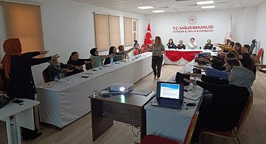Sağlık çalışanlarına yenidoğan bakımı eğitimi   