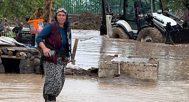 Sel felaketi köyde büyük hasara yol açtı