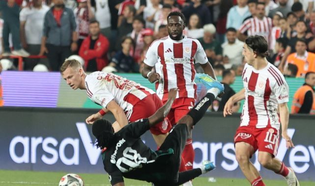 Süper Lig'e veda eden son takım belli oldu