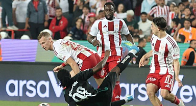 Süper Lig'e veda eden son takım belli oldu