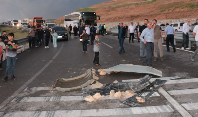 Vatandaşın canına tak edince yolu kapattı!