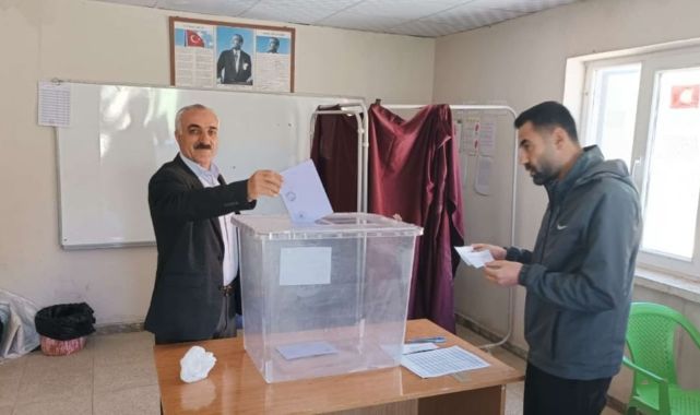 4 mahallede muhtarlık seçimi yenilendi
