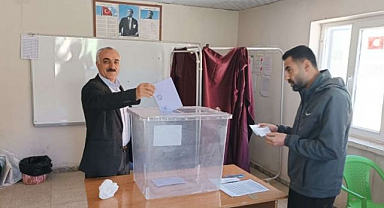 4 mahallede muhtarlık seçimi yenilendi