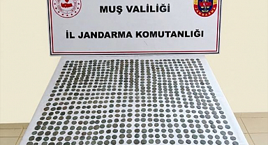 749 Bronz sikke ele geçirildi, 4 kişi yakalandı