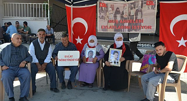 Acılı ailelerin evlat nöbeti sürüyor