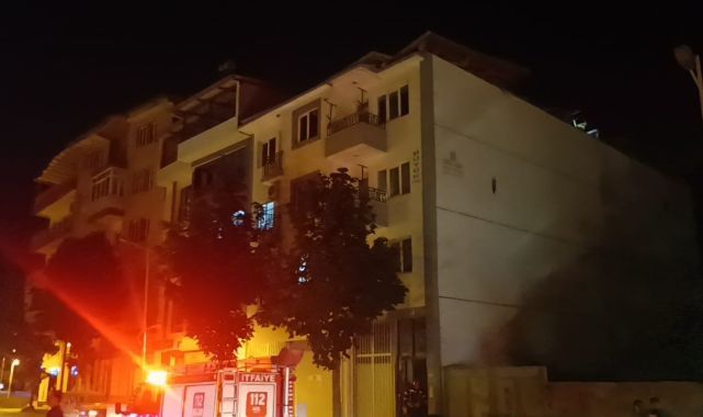 Apartman çatısı çöktü! Korku dolu anlar yaşandı
