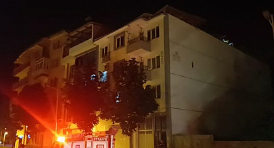 Apartman çatısı çöktü! Korku dolu anlar yaşandı