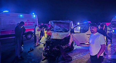 Ata çarpan araçtaki 1 kişi öldü, 2 kişi yaralandı