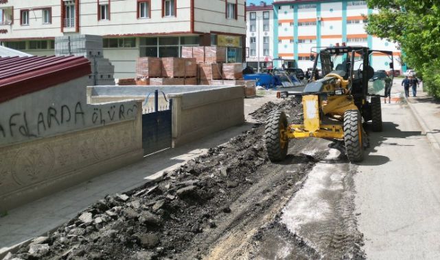 Aziziye’de asfalt seferberliği başladı