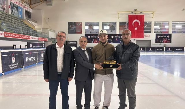 Buz pateninde yollar ayrıldı Artur'a veda