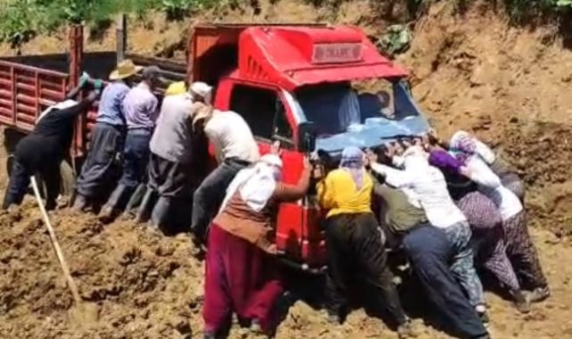 Çamura saplanan kamyonet için seferber oldular