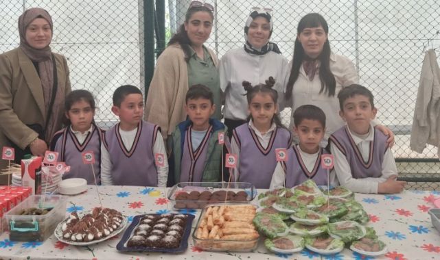 Çıldır İlkokulu’nda yıl sonu tatlı şenliği büyük ilgi gördü
