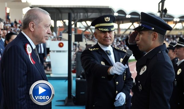 Cumhurbaşkanı Erdoğan'dan mezun polise jest! 