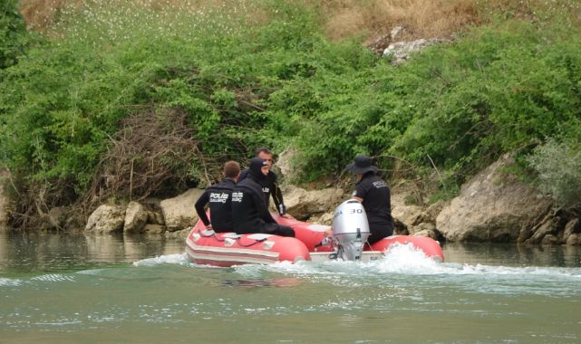 Ekipler kayıp genç için seferber oldu
