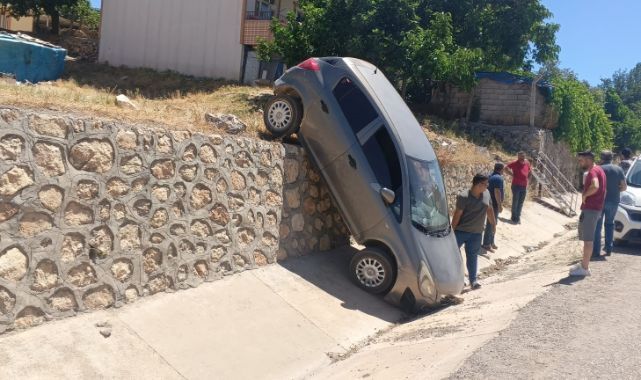 El frenini çekmeyi unutunca olanlar oldu!