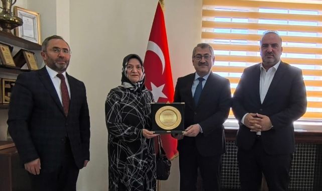 Emekli öğretmenden anlamlı bağış