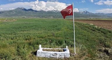 Erzurum'da 149 yıllık Şehit mezarına vefa örneği