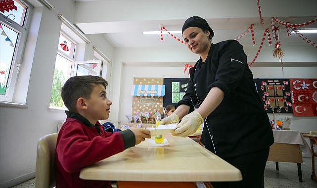 Erzurum'da geleceğin aşçıları minikler için ter dö
