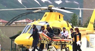 Erzurum’da kritik hasta ambulans helikopterle sevk edildi