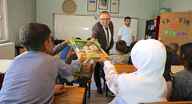 Erzurum'da örnek uzlaşma: ceza yerine öğrencilere kitap ve oyuncak
