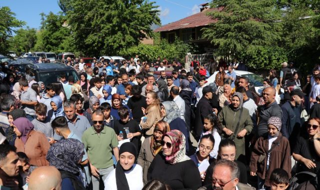 Erzurum'da sınav merkezini karıştıran öğrenci son anda yetiştirildi