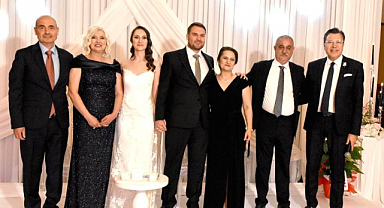 Erzurum'un tanınan iş insanı sözlendi: Ünlü doktor Sözen kurdeleyi kesti