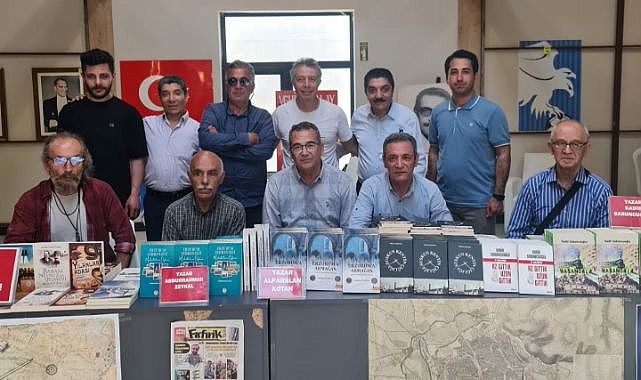 Erzurum günleri İstanbul’a kitap ve mizahla iz bır