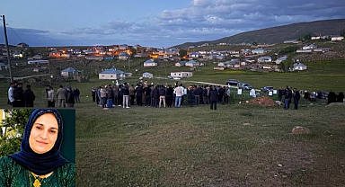 Evinde ölü bulunan kadın defnedildi