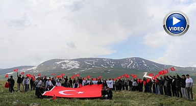 Gençler şühedanın izinde yürüdü 