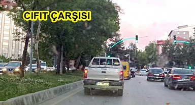 Güzelim caddenin büyüsünü o kavşak bozuyor!