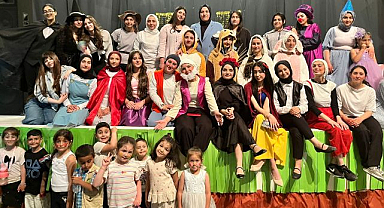 Hınıs’ta masal tiyatrosuna miniklerden büyük ilgi