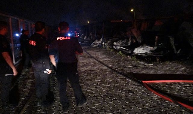 Hukuk ofislerinin bulunduğu alanda yangın paniği