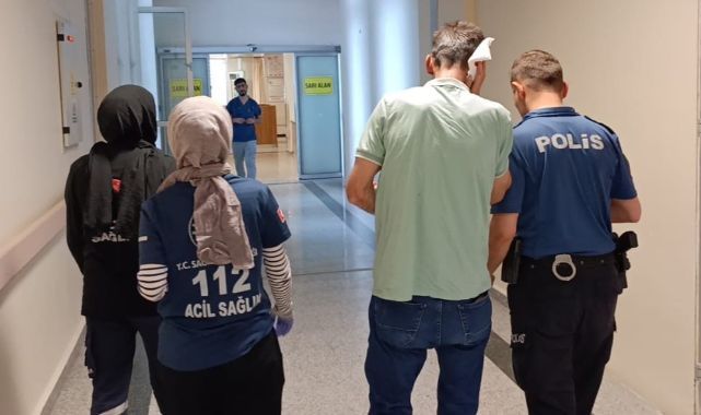 İnşaattan düşen malzeme yayaya isabet etti