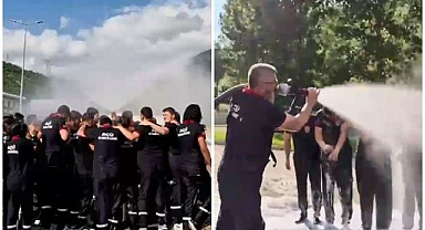İtfaiyeci adaylarından renkli mezuniyet kutlaması
