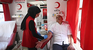 Kan bağışını yaşam biçimine dönüştürdü