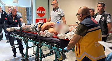 Kontrolden çıkan motosiklet direğe çarptı