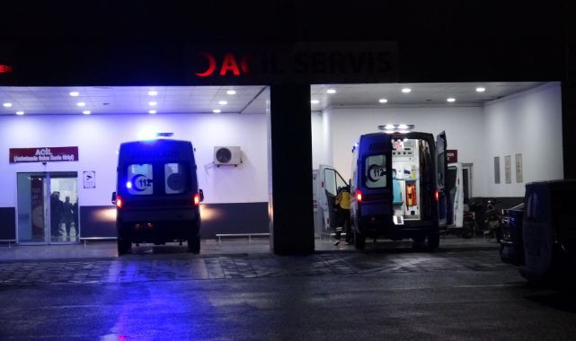 Motosiklet aydınlatma direğine çarptı! Feci kazada can verdi