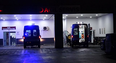 Motosiklet aydınlatma direğine çarptı! Feci kazada can verdi