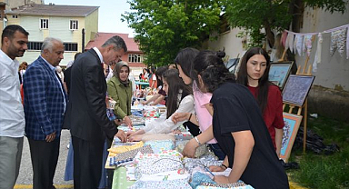 Öğrenciler geri dönüşüme destek oldu
