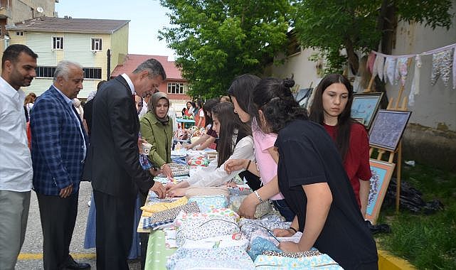 Öğrenciler geri dönüşüme destek oldu