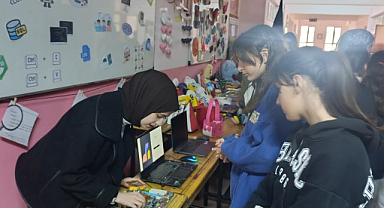 Öğrencilere bölüm tanıtım sergisi yapıldı